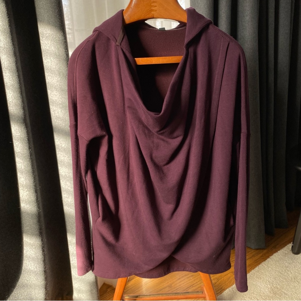 Athleta Purana Wrap Sweatshirt hooded draped top sweatshirt maroon small